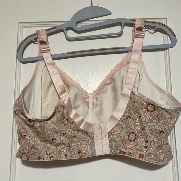 Catherine’s beautiful bra with lace. Size 46DDD - Picture 7 of 10